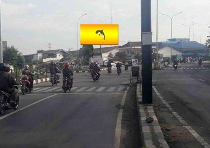 BILLBOARD DEPAN PINTU TOLL HELVETIA